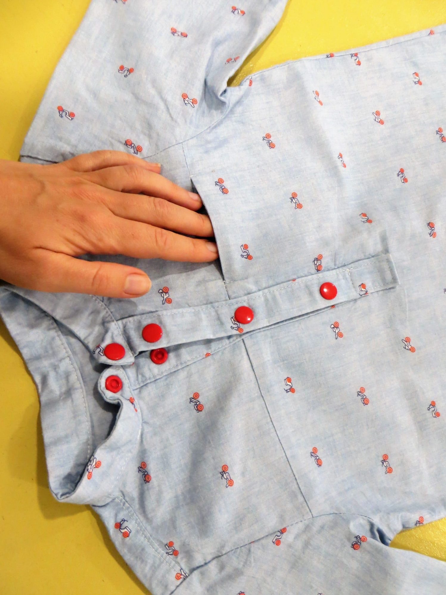Chemise enfant, manches longues et poche